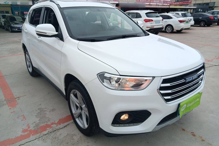 Used Haval H2 2018 Chuanxiang Edition Blue Badge 1.5T Dual-Clutch Two-Wheel Drive Fashionable Model
