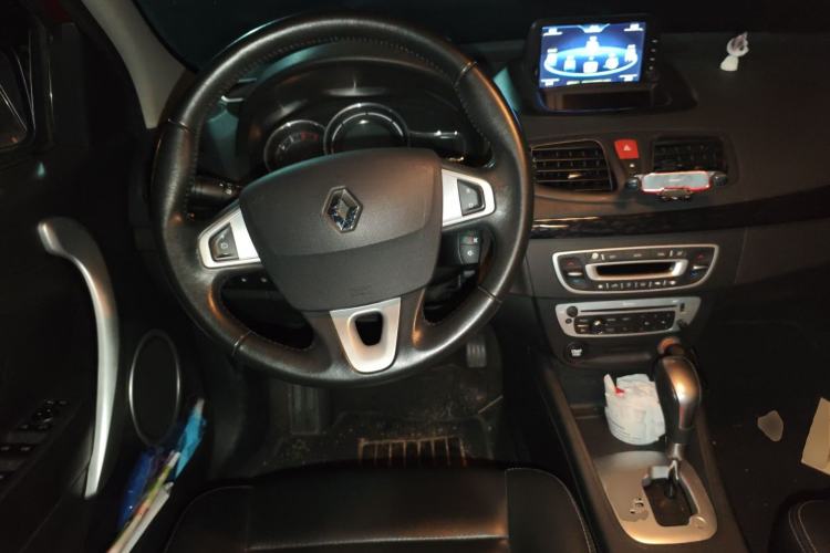 Used Renault Fluence 2015 2.0L Fashion Edition
