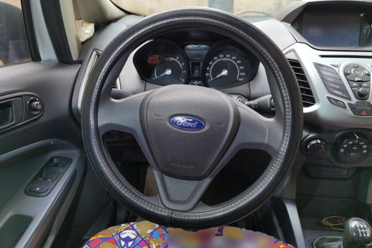 Used Ford EcoSport 2013 1.5L Manual Comfort Model Steering Wheel