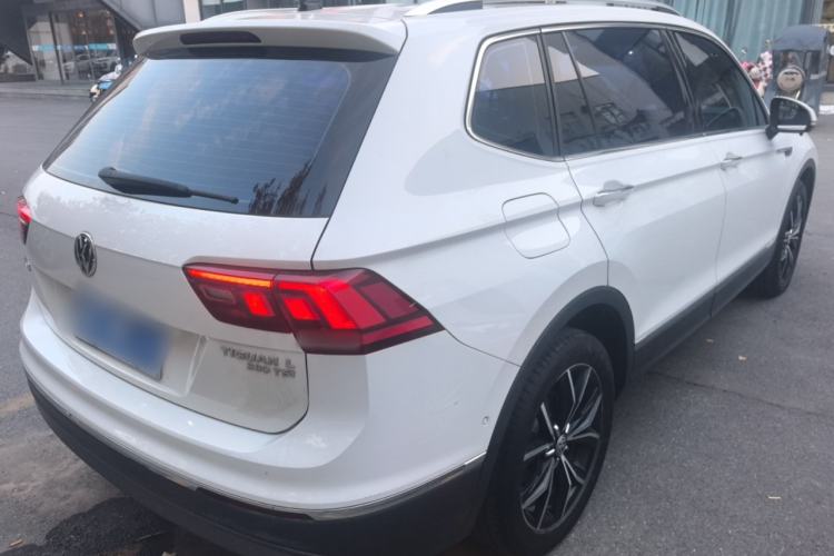 Used Volkswagen Tiguan L 2020 330TSI Automatic Two-Wheel Drive Smart Luxury Edition China VI Standard
