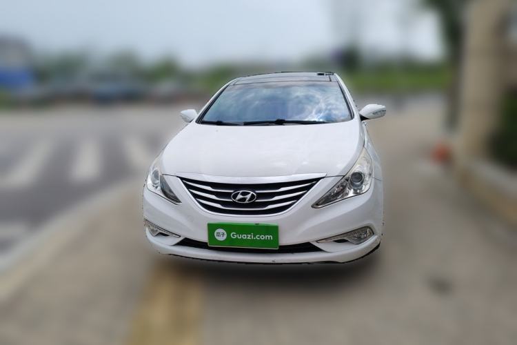 Used Hyundai Sonata 2013 2.4L Automatic Leading Edition China IV Standard Front