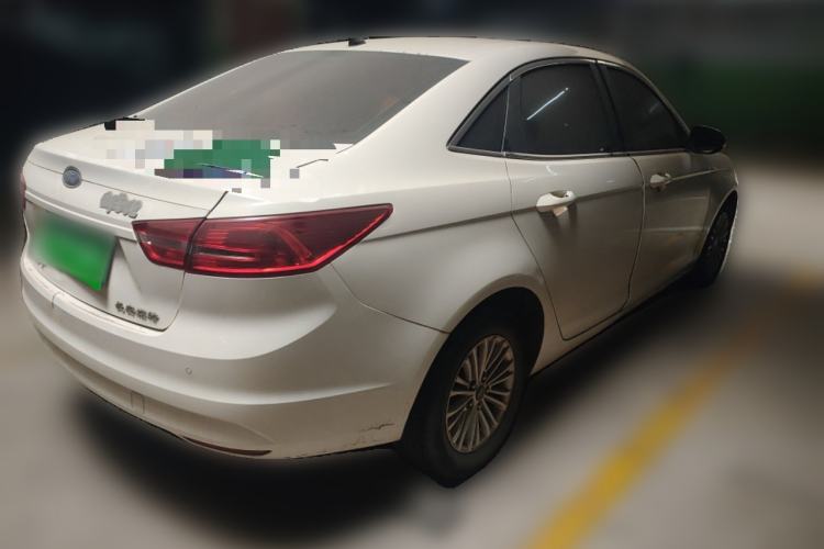 Used Ford Escort 2015 1.5L Manual Comfort Model
