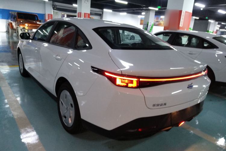 Used CHANGAN OSHAN 520 2025 Standard Edition
