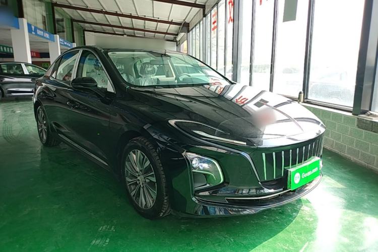 Used Hongqi E-QM5 2022 431 km Charge & Enjoy Edition

