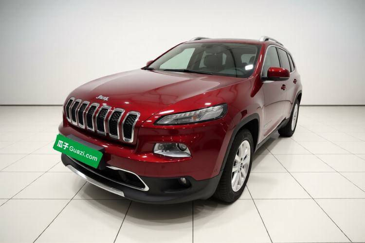 Used Jeep Cherokee 2016 2.4L Professional Smart Version
