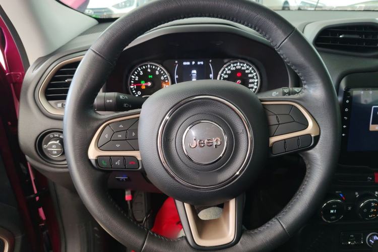 Used Jeep Renegade 2017 180T Automatic Jingneng Edition Steering Wheel