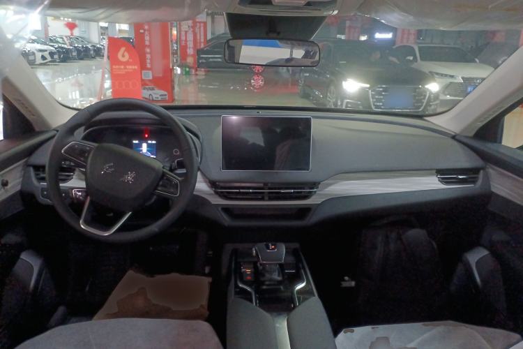 Used Hongqi E-QM5 2024 500km Range Edition
