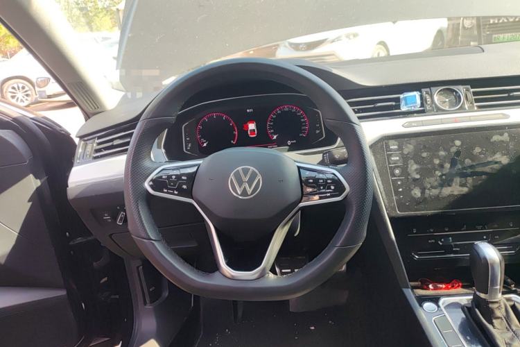 Used Volkswagen Magotan 2023 2 Million Units Commemorative Edition 330TSI DSG Luxury Version Steering Wheel