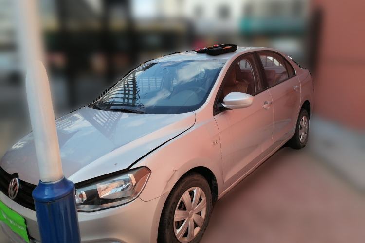 Used Volkswagen Jetta 2013 1.6L Manual Fashion Edition