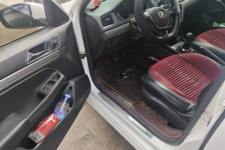 Used Volkswagen Lavida 2017 1.6L Manual Comfort Edition Driver Seat