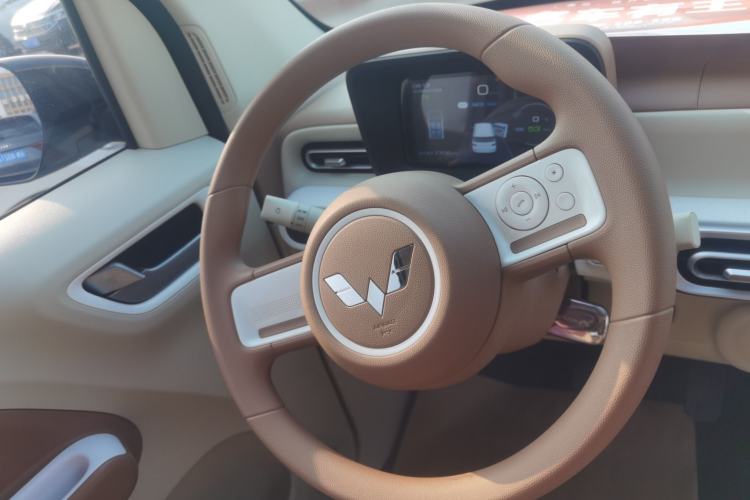 Used Wuling Hongguang MINIEV 2024 3rd Generation 215km Youth Edition
