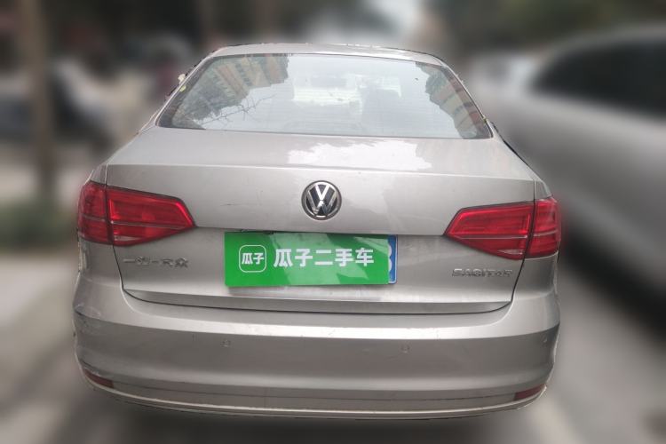 Used Volkswagen Sagitar 2015 1.6L Manual Comfort Model