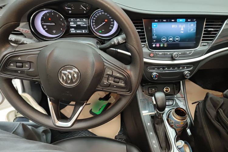 Used Buick Verano 2020 20T CVT Leading Edition Center Console