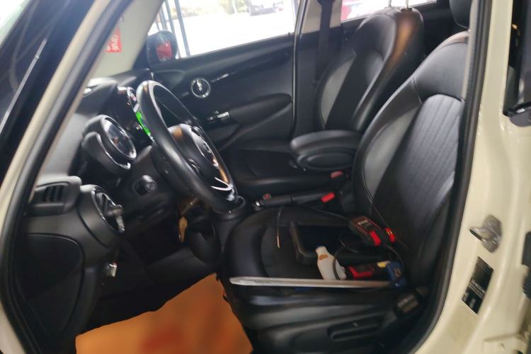 Used MINI 2018 1.5T ONE PLUS Five-Door Edition Left Front Seat