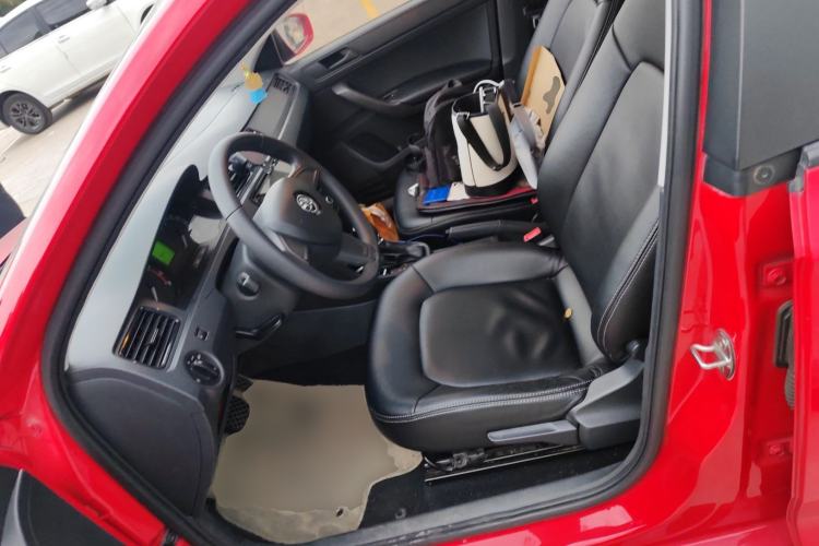 Used Skoda Rapid Spaceback 2014 1.4TSI DSG Enjoyment Edition Left Front Seat