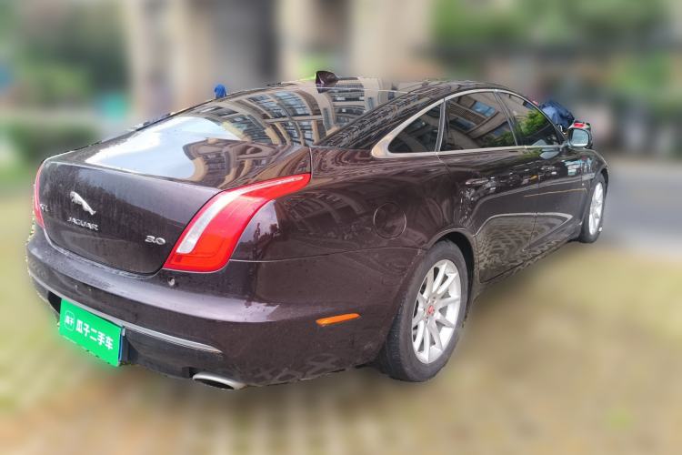 Used Jaguar XJ 2016 XJL 3.0 SC Two-Wheel-Drive Elegant Business Edition Rear Right 45 Deg