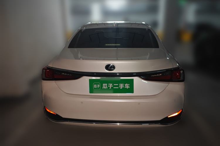 Used Lexus ES 2022 200 Excellence Edition Rear