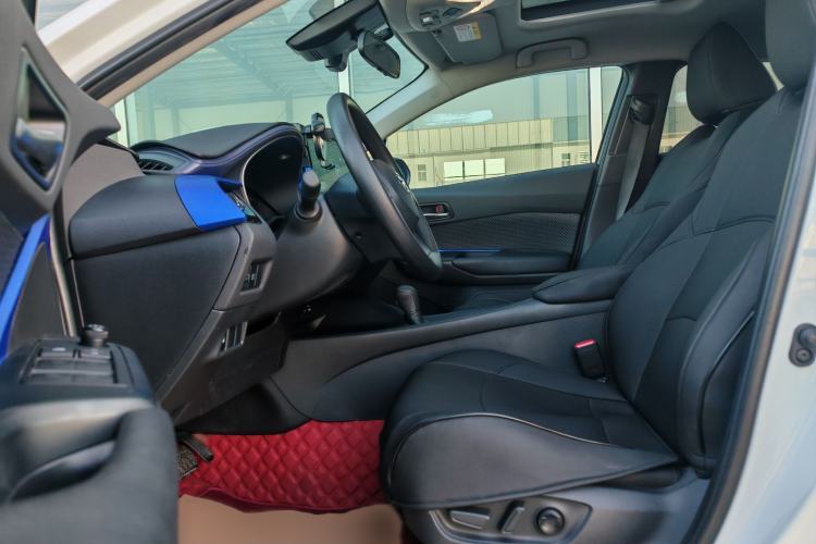 Used Toyota C-HR 2023 2.0L Leading Edition
