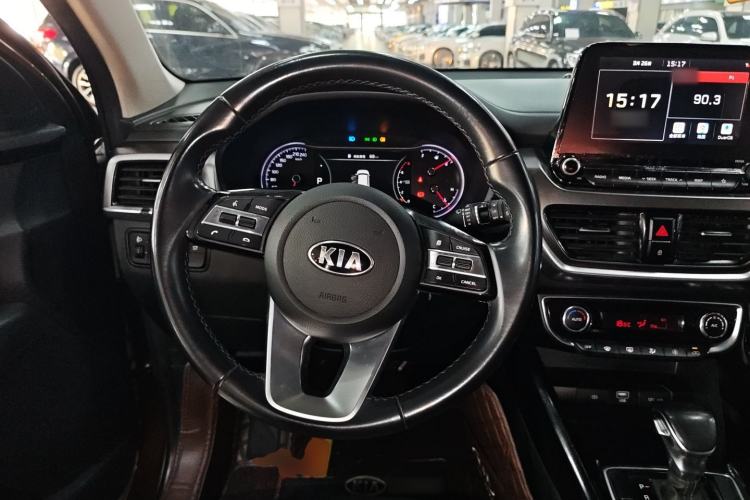 Used Kia Sportage R 2018 2.0L Automatic Smart Luxury Version China V Standard Steering Wheel