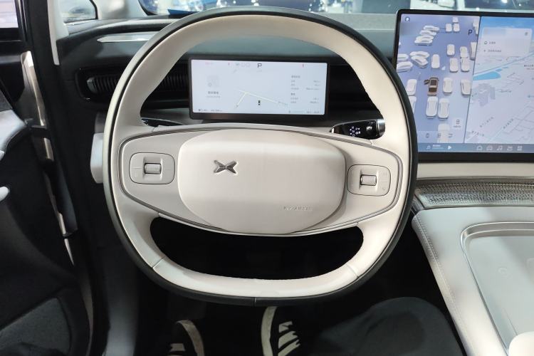 Used XPeng X9 2024 702 Ultra-Long Range Max
