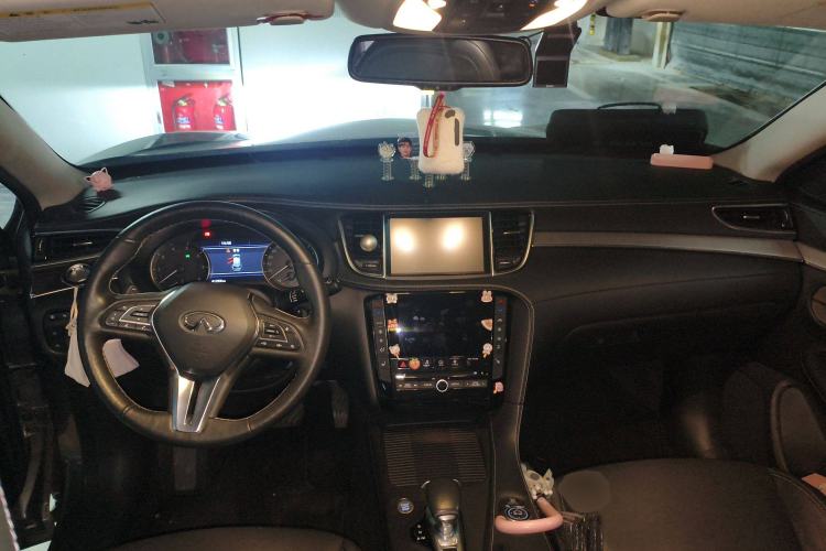 Used Infiniti QX50 2018 2.0T Four-Wheel Drive Smart Edition Center Console