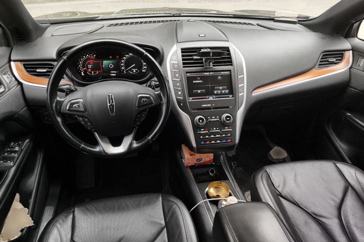 Used Lincoln MKC 2014 2.0T Two-Wheel-Drive Luxury Edition
