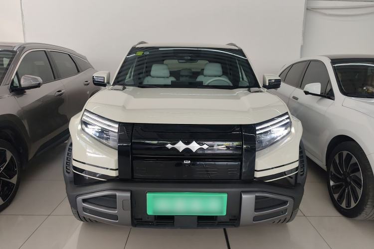 Used Formula Leopard Titanium 3 2025 501KM All-Wheel Drive Intelligent Driving Ultra Version
