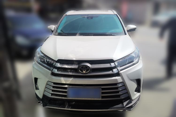 Used Toyota Highlander 2018 2.0T Four-Wheel Drive Luxury Edition 7 Seats China V Emission Standard Front