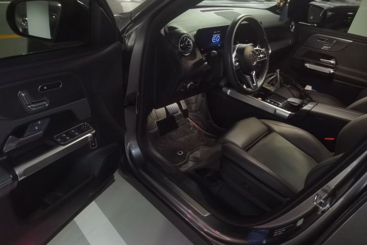 Used Mercedes-Benz EQB 2024 EQB 350 4MATIC Driver Seat