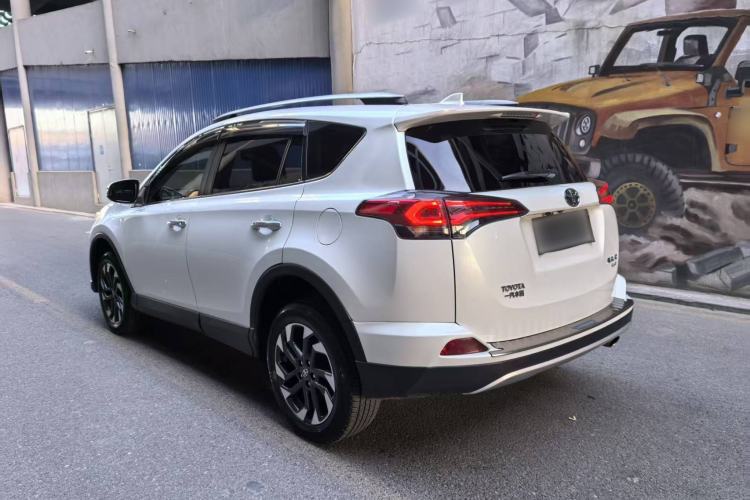 Used Toyota RAV4 2018 2.5L Automatic 4x4 Elite i Edition Exterior 6