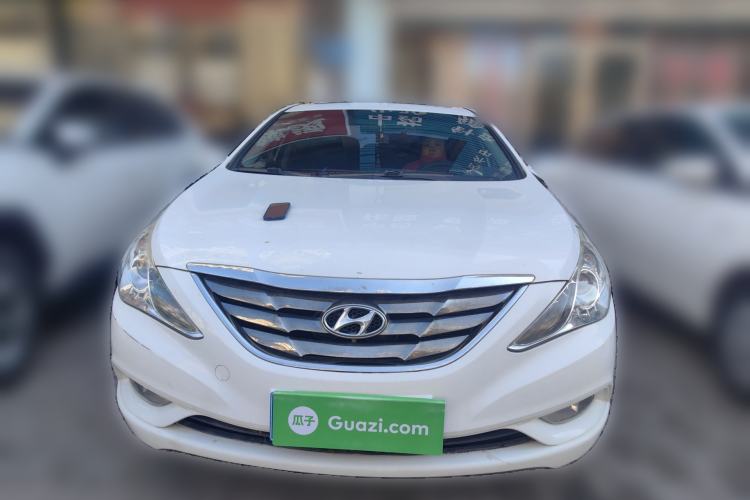 Used Hyundai Sonata 2011 2.0L Automatic Luxury Edition
