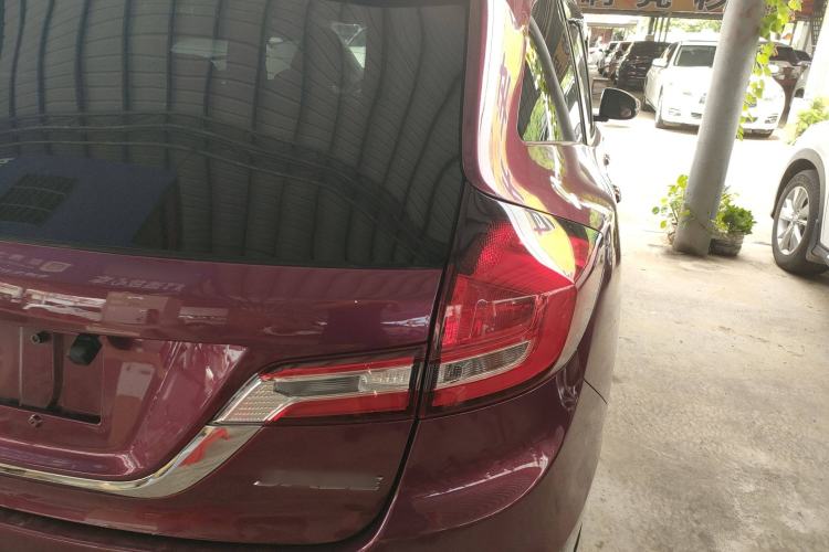 Used Honda Jade 2017 1.8L automatic Comfort version 5 seats