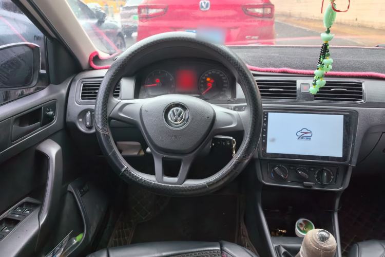 Used Volkswagen Santana 2016 1.6L Manual Fashion Edition
