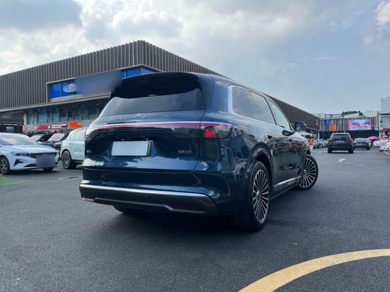 Used Hima AITO M8 2025 Extended-Range Ultra Version 53.4 kWh 6-Seater Edition — 33