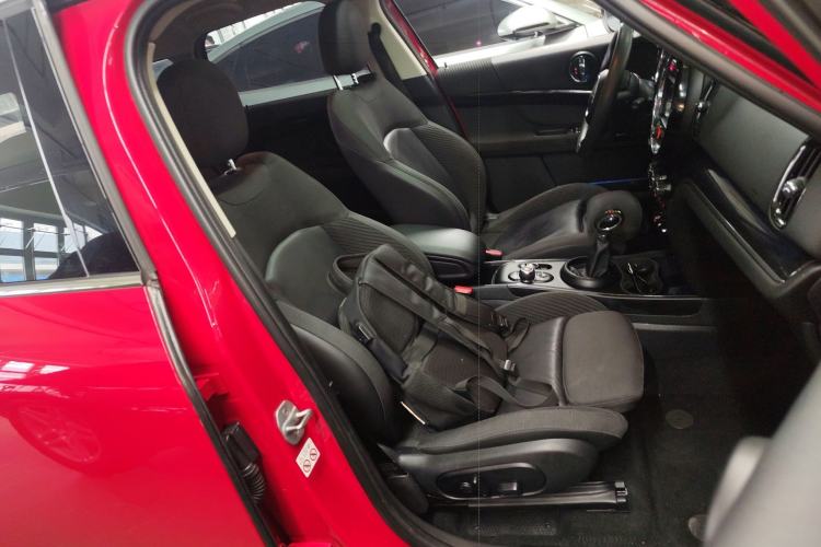 Used MINI Countryman 2018 1.5T COOPER Artist Right Front Seat