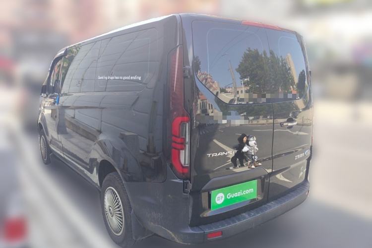 Used Ford Transit 2023 2.0T Gasoline Automatic Multi-Function Commercial Vehicle Short Wheelbase Low Roof 5/6 Seats
