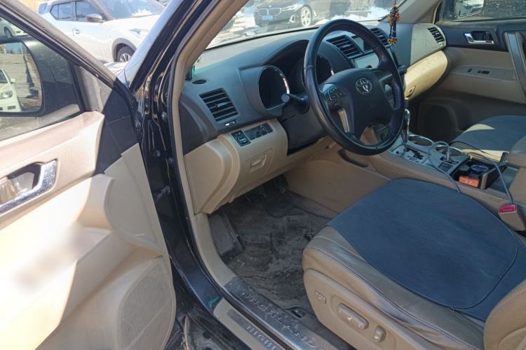 Used Toyota Highlander 2009 2.7L Two-Wheel Drive 5-Seater Sport Edition Driver Seat