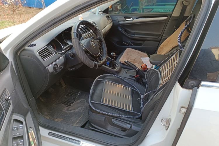 Used Volkswagen Sagitar 2018 1.6L Manual Comfort Model
