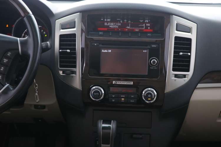 Used Mitsubishi Pajero (Parallel Import) 2018 V97 3.8L 5-Door GLS Sunroof – U.S. Specification
