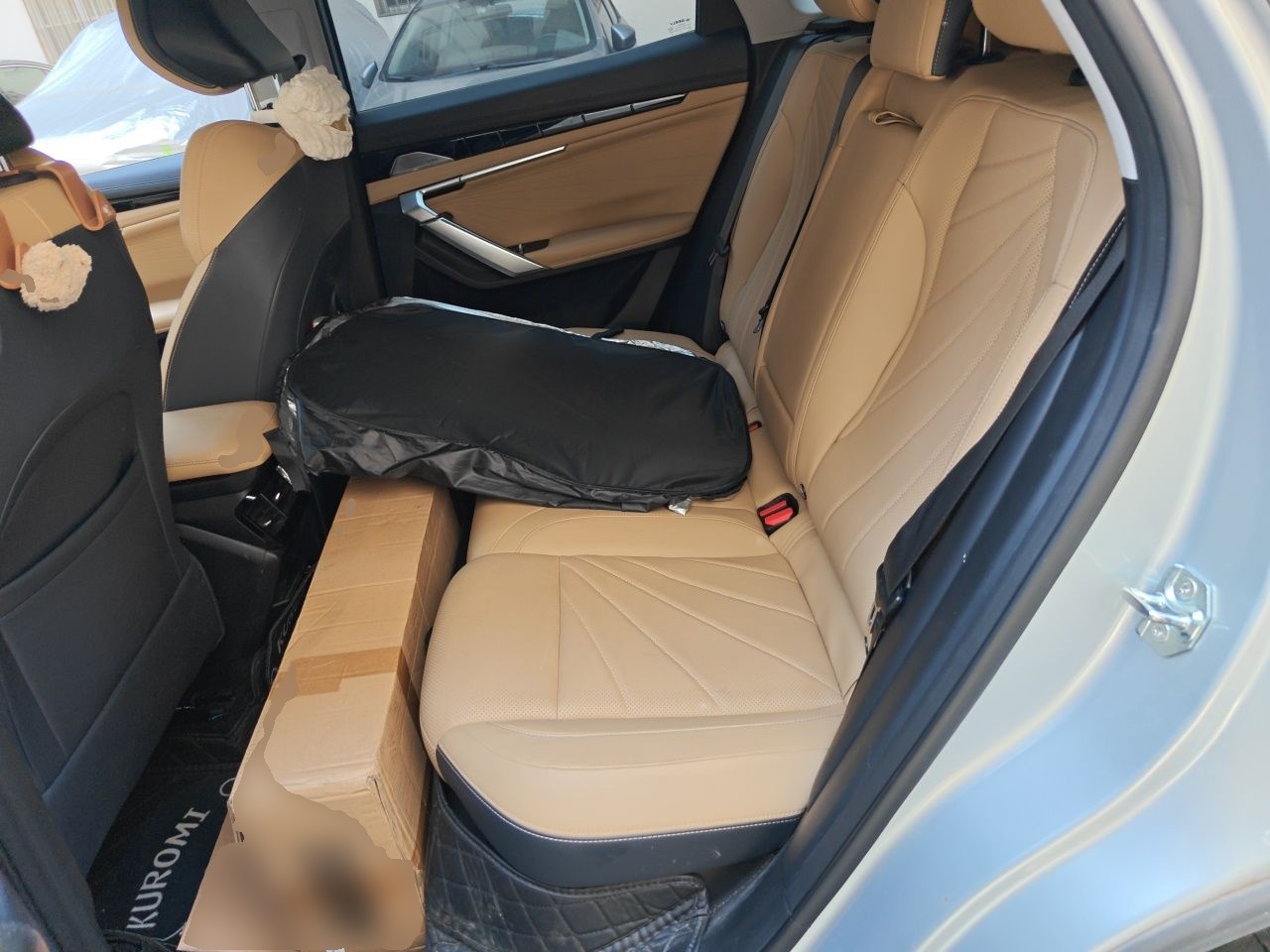 Geely Auto FX11 2023 1.5TD DCT Prestige Edition — снимка 17