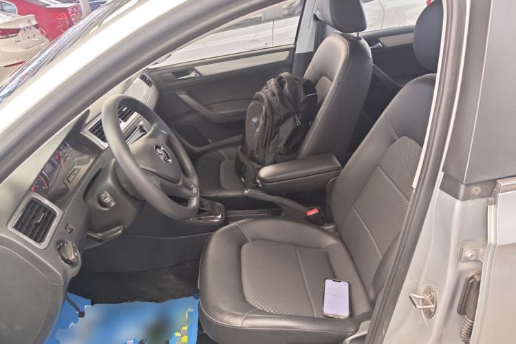 Used Volkswagen Santana 2015 Haval H6 1.6L Automatic Comfort Model
