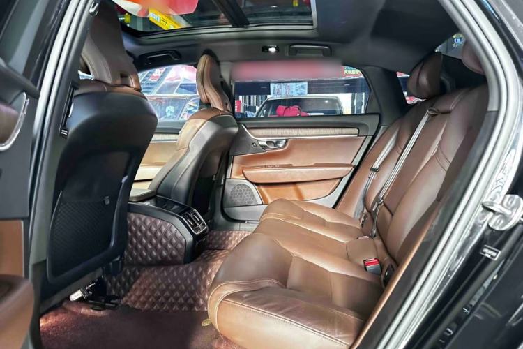 Used Volvo S90 2023 B5 Zhiyuan Luxury Edition
