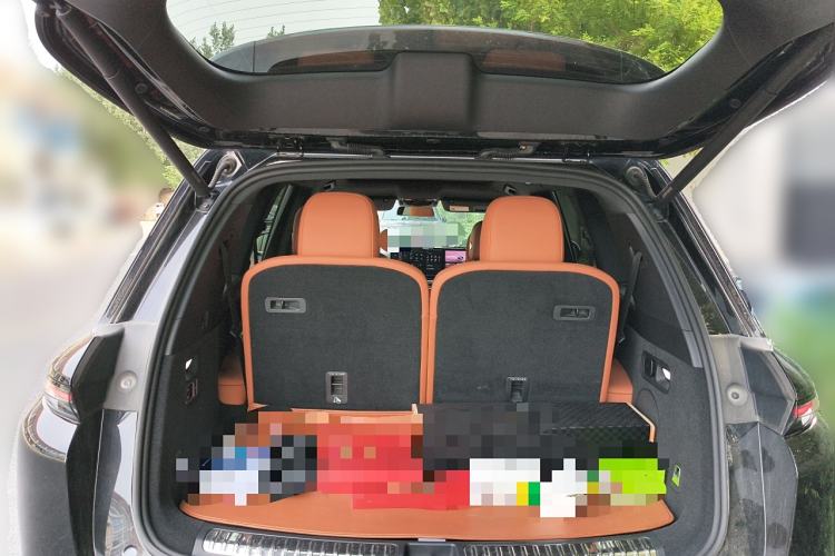 Used Li Auto L8 2023 Pro Model
