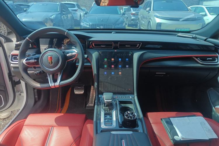 Used Hongqi H6 2024 2.0T ZhiShang Version
