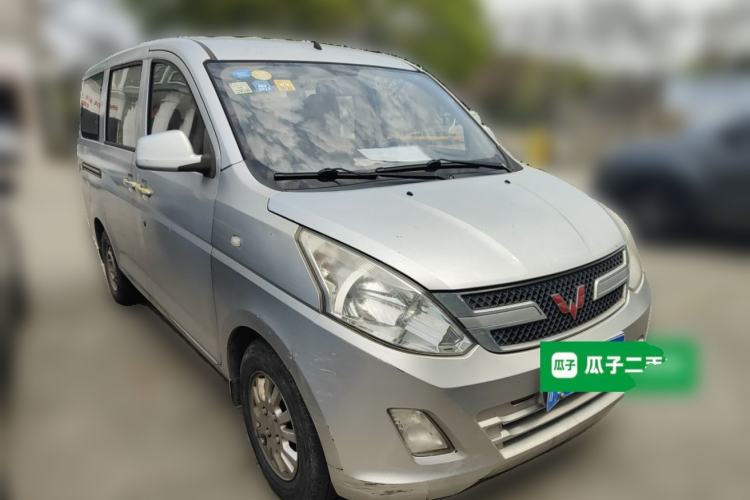 Used Wuling Rongguang V 2016 1.2L Standard Version Front Right 45 Deg