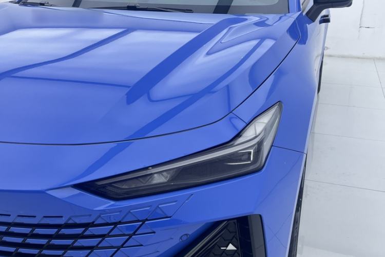 Used Changan UNI-V 2022 1.5T Prestige Version