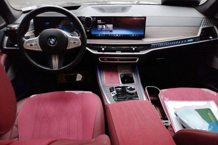 Used BMW X5 2023 xDrive 40Li M Sport Night Edition Package
