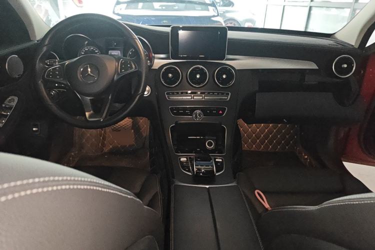 Used Mercedes-Benz C-Class 2018 C 200 L Sport Edition Achievement Special Edition Center Console