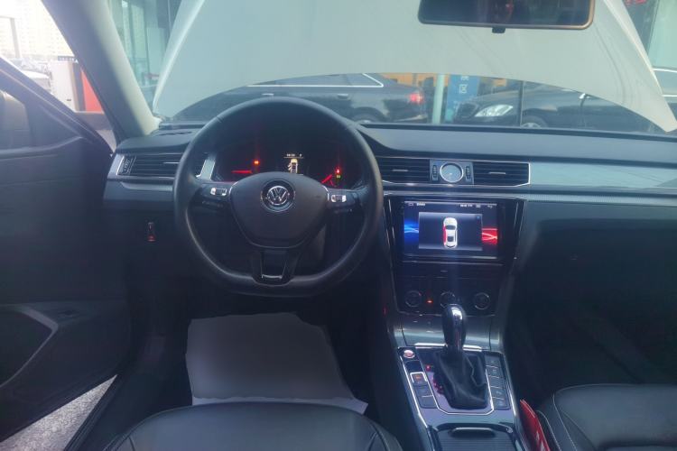 Used Volkswagen Passat 2017 330TSI DSG Luxury Edition