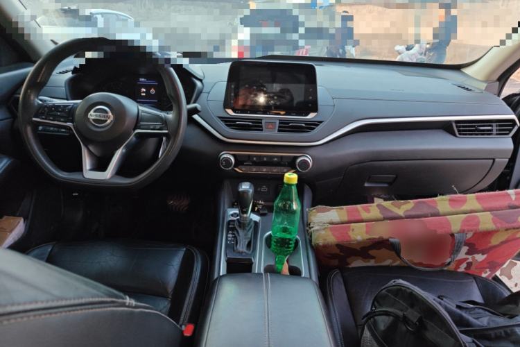 Used Nissan Teana 2020 2.0L XE Fashion Edition Center Console